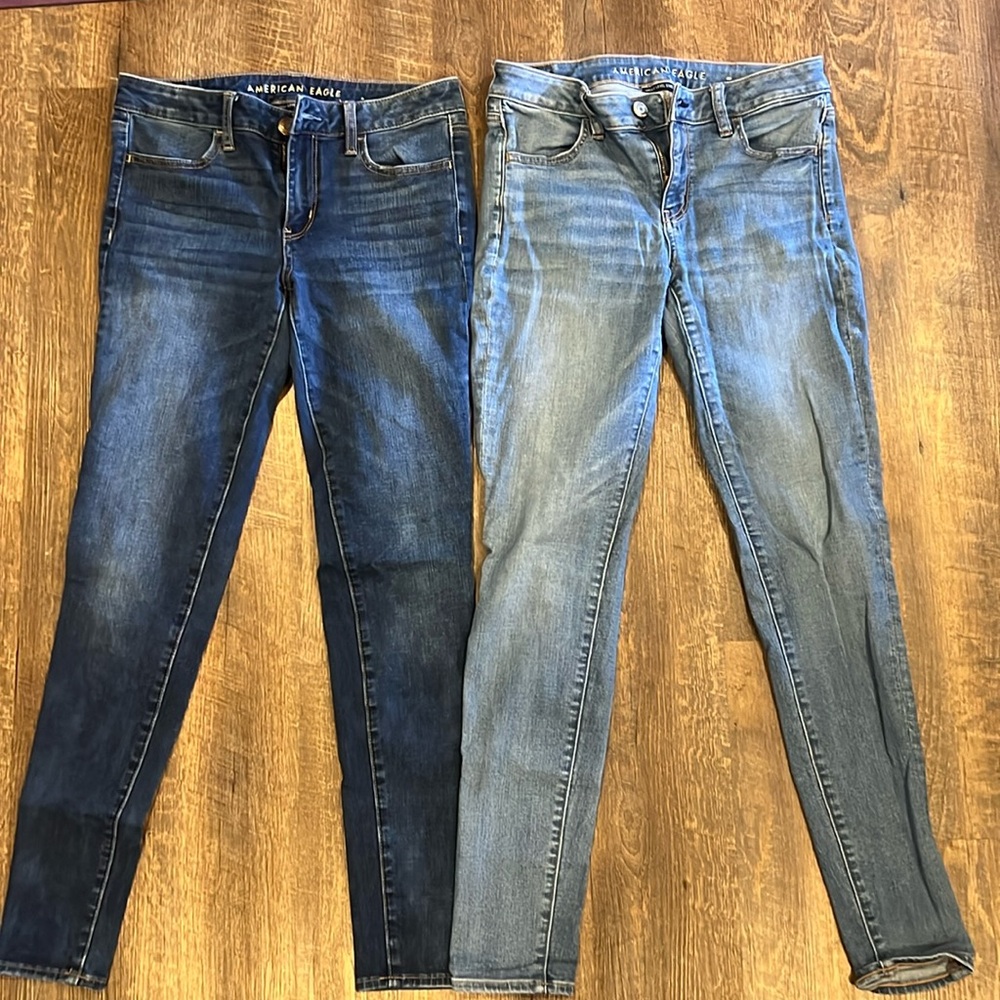 2 pair Women’s AE Jegging